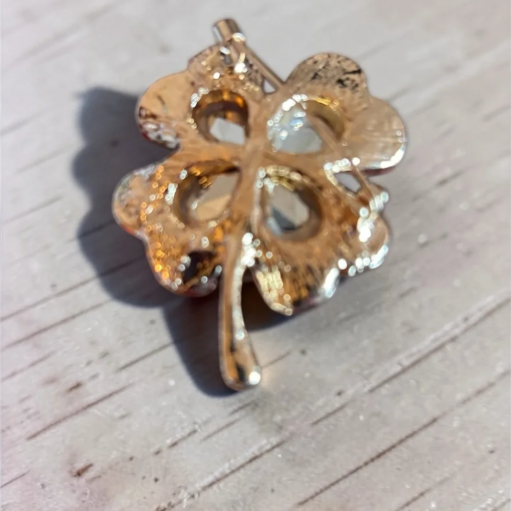 Mint Red Crystal Four-Leaf‎ Clover Brooch